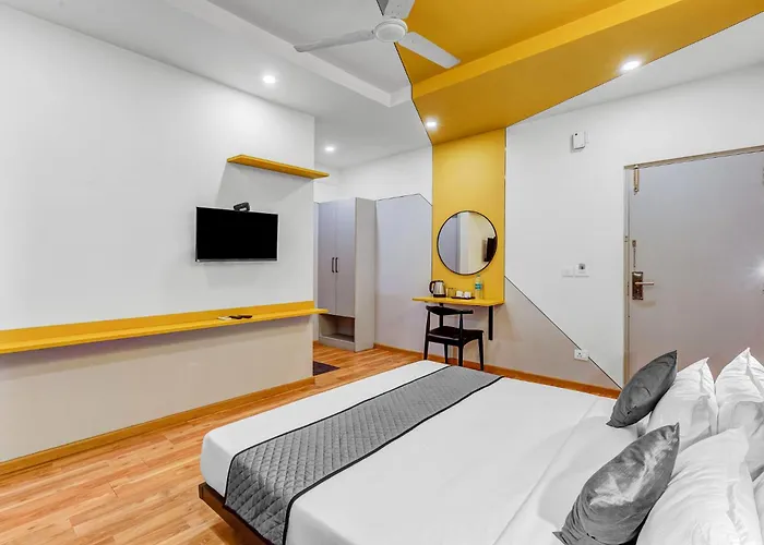 Upar Hotels Nungambakkam Nearby Us Consulate Apollo Hospital Sankara Nethralaya