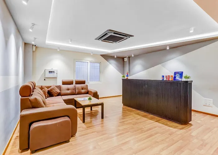 Upar Hotels Nungambakkam Nearby Us Consulate Apollo Hospital Sankara Nethralaya